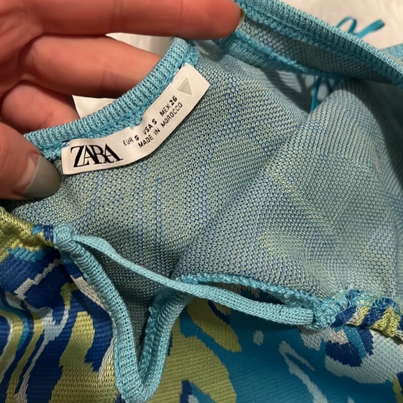 ZARA Cut Out Jacquard Dress - Picture 4 of 4